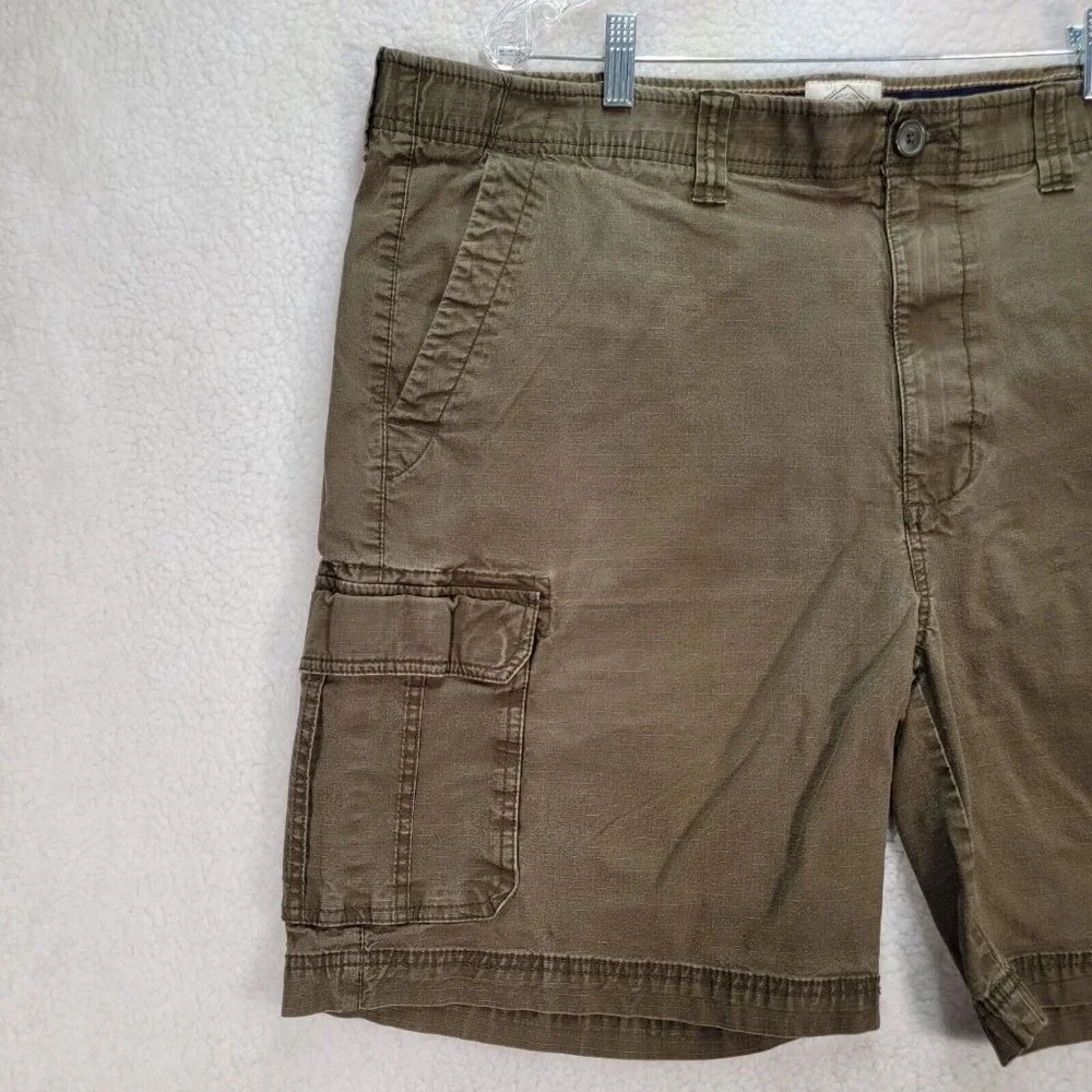 St. John's Bay Brown Stretch Relaxed Fit Classic Casual Active Cargo Shorts